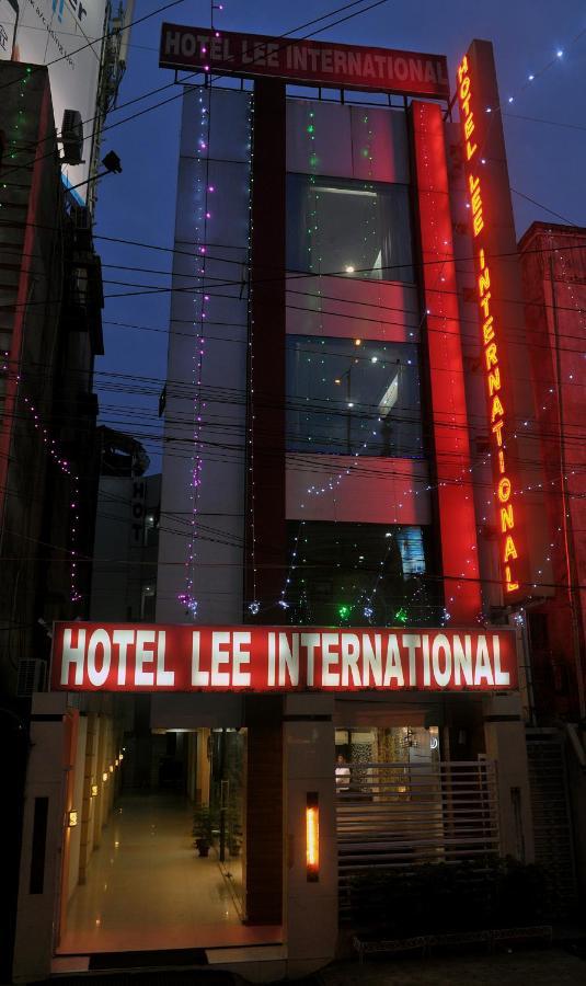 Hotel Lee International Calcutá Exterior foto